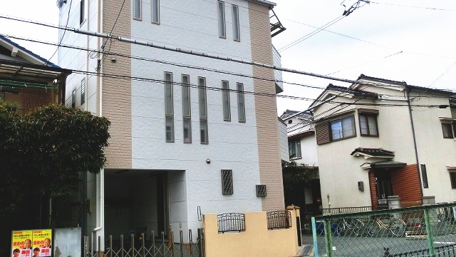 ワンボックスカーOKの車庫