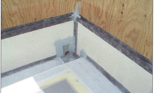 ドレン廻りのパテ処理 ドレン廻りのパテ処理