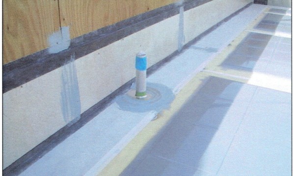 脱空気筒のパテ処理 脱空気筒のパテ処理