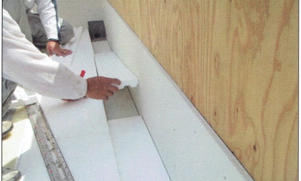 溝部のEPS敷き込み 溝部のEPS敷き込み