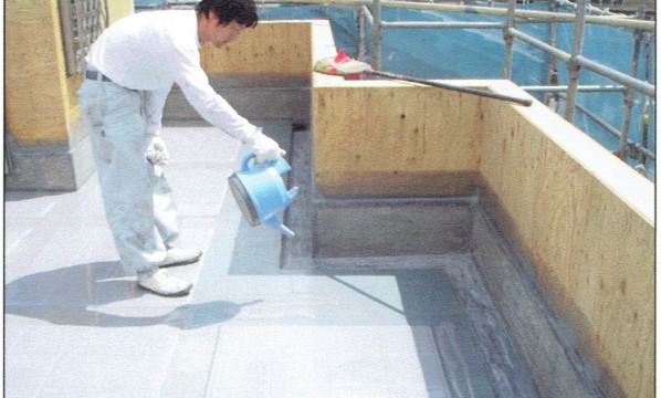 床面のウレタン2回目塗布 床面のウレタン2回目塗布